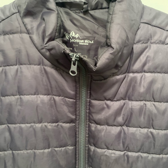 Vest - Picture 3 of 3